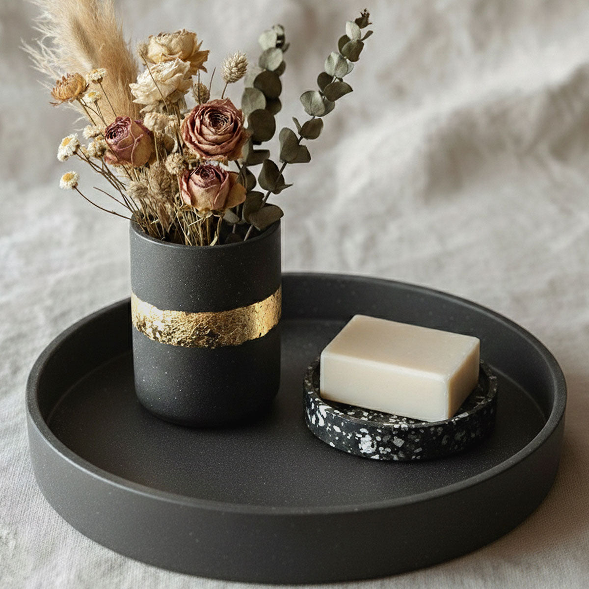 Vaciabolsillos de yeso negro Aqua Resin Black