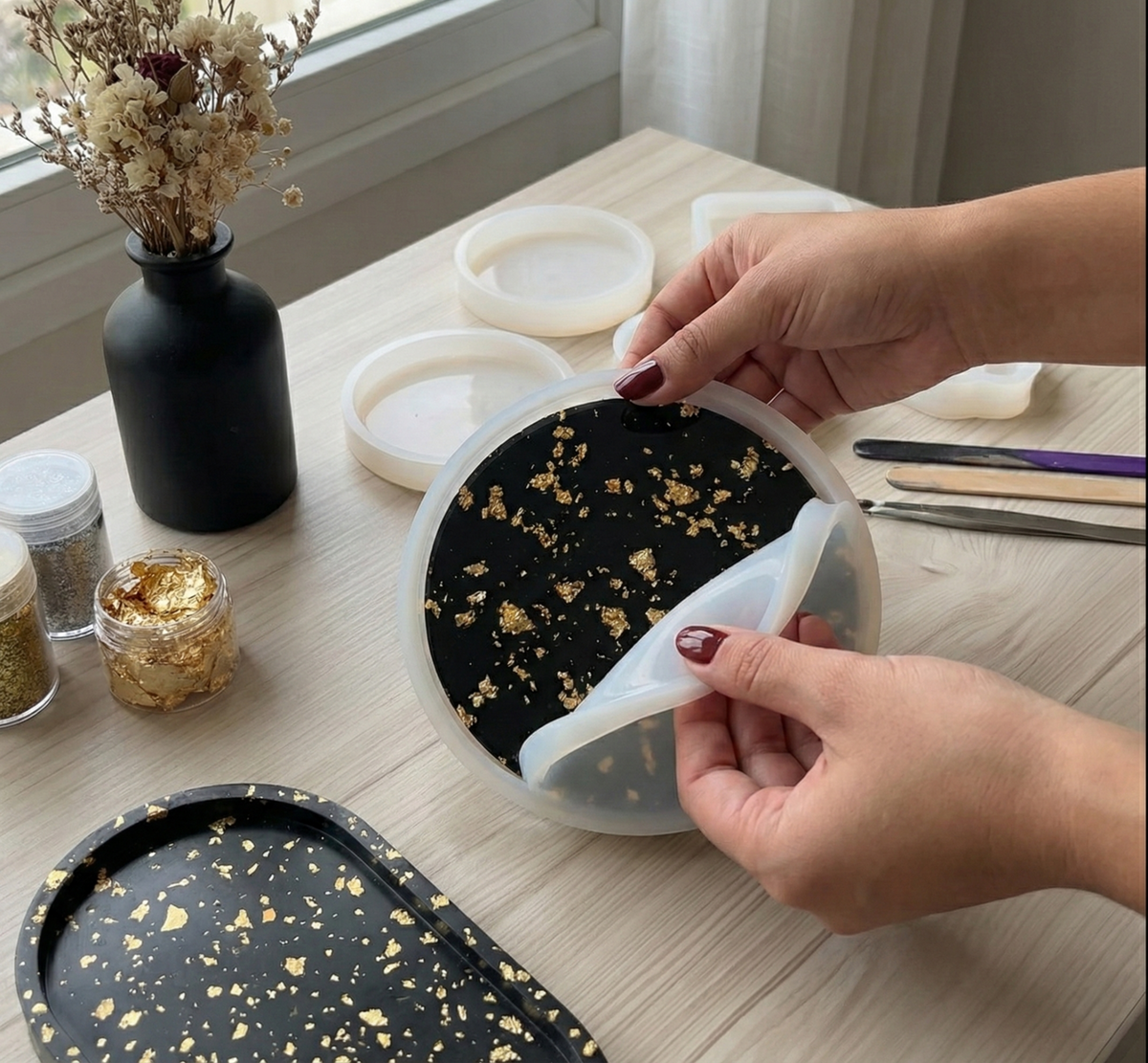 Superficie lisa y compacta del yeso negro Aqua Resin Black