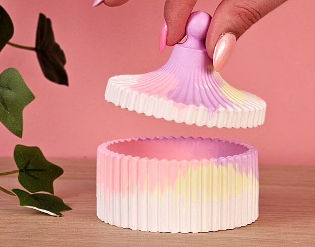 Vaciabolsillos detalle de boda de yeso tratado con Aqua Shield