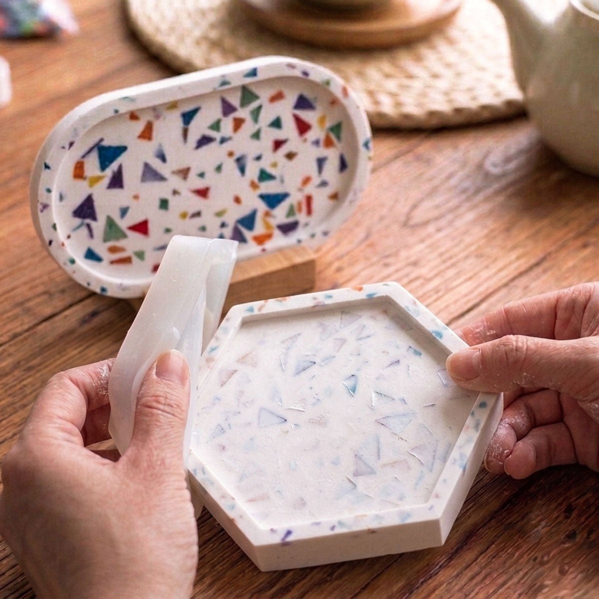Terrazzo Aqua Kit [White Carrara]: diseño pop y luminoso con chips de colores - Aqua Resin